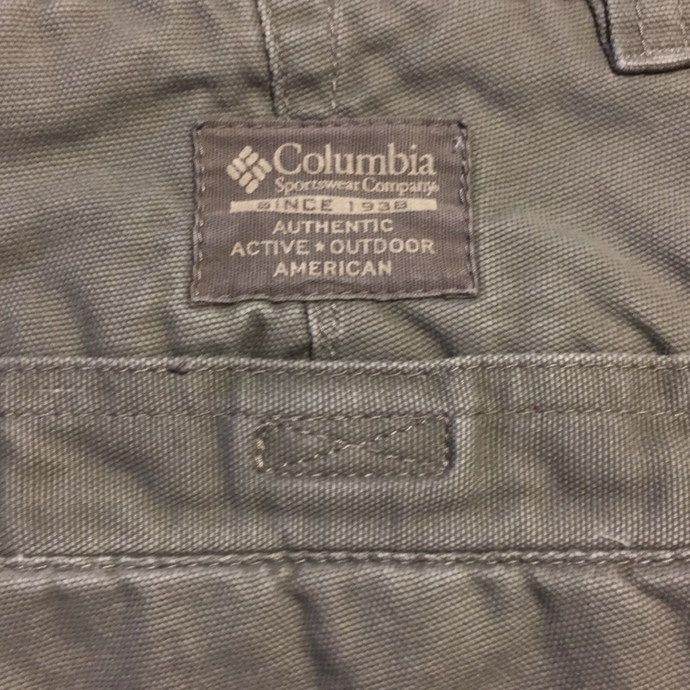 Columbia Women’s Khaki Pants - Picture 7 of 7